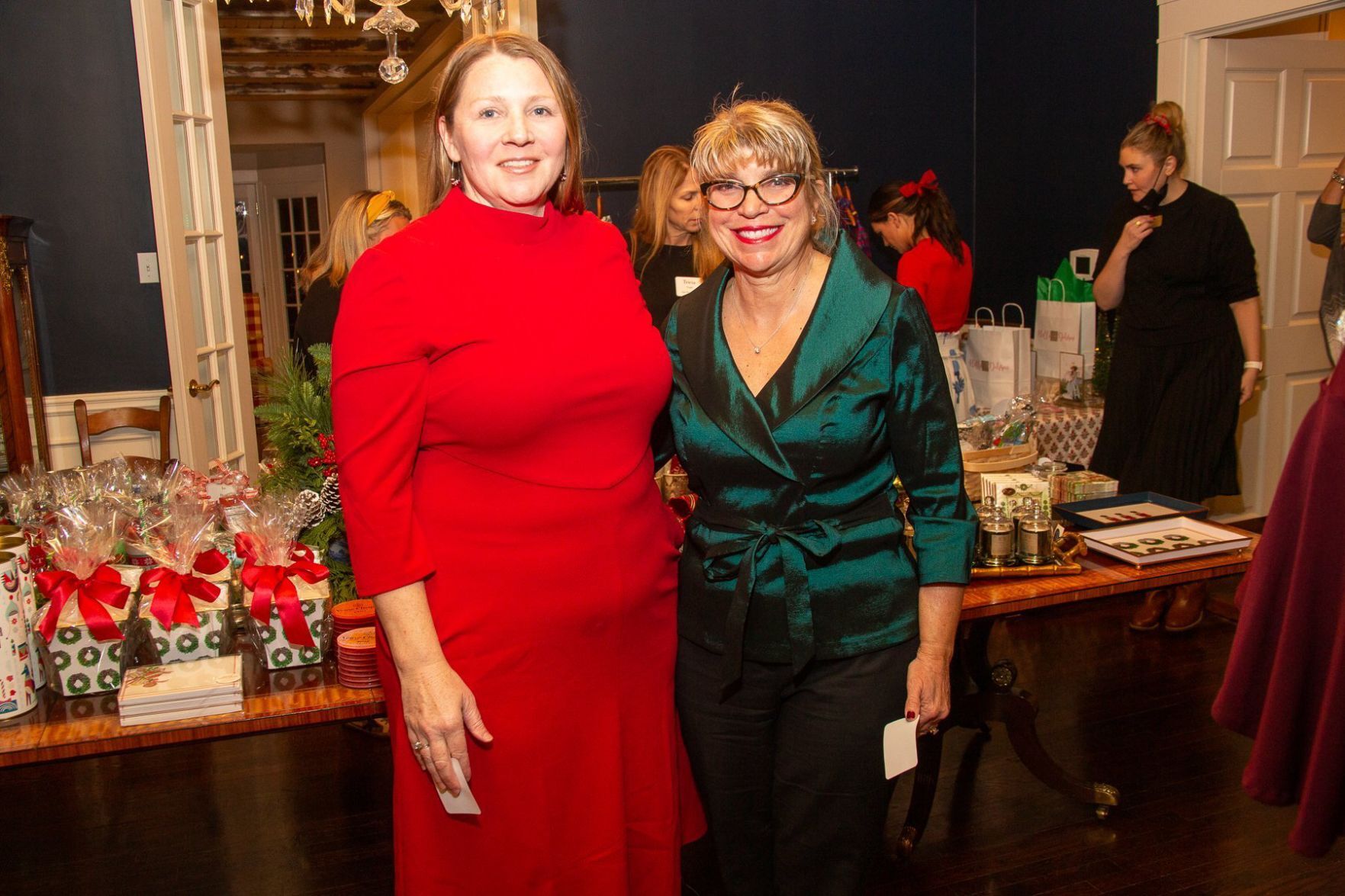 Jenny Crowe, Mimi Boyle